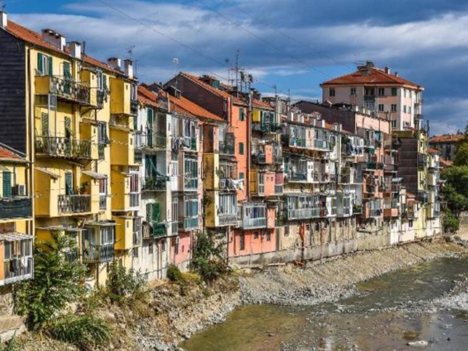 A Casa Di Pizz - Bilocale Con Parcheggio Privato Savona